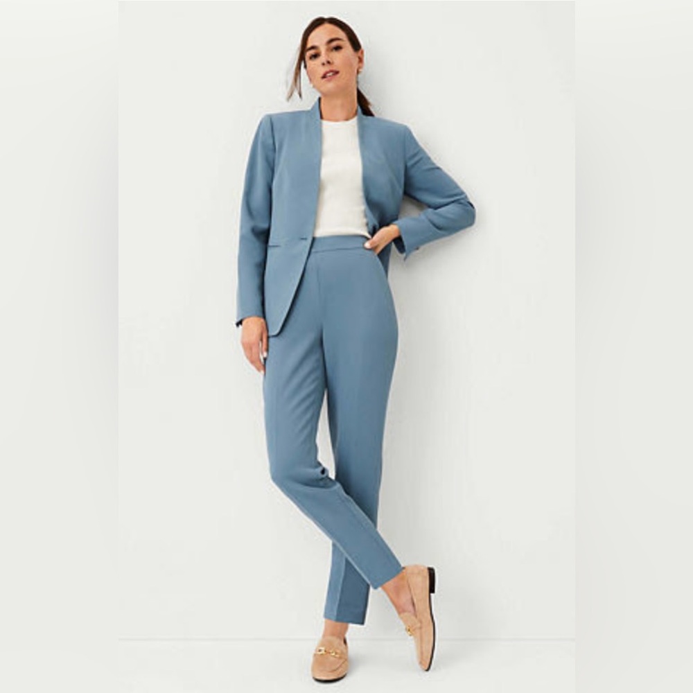 Ann Taylor High Rise Side Zip High Ankle Pant in Fluid Crepe Size 14P Blue Echo